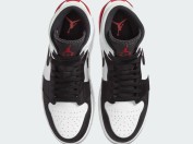 air-jordan-1-mid-se-red-black-toe-4