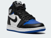 air-jordan-1-retro-high-royal-toe-3