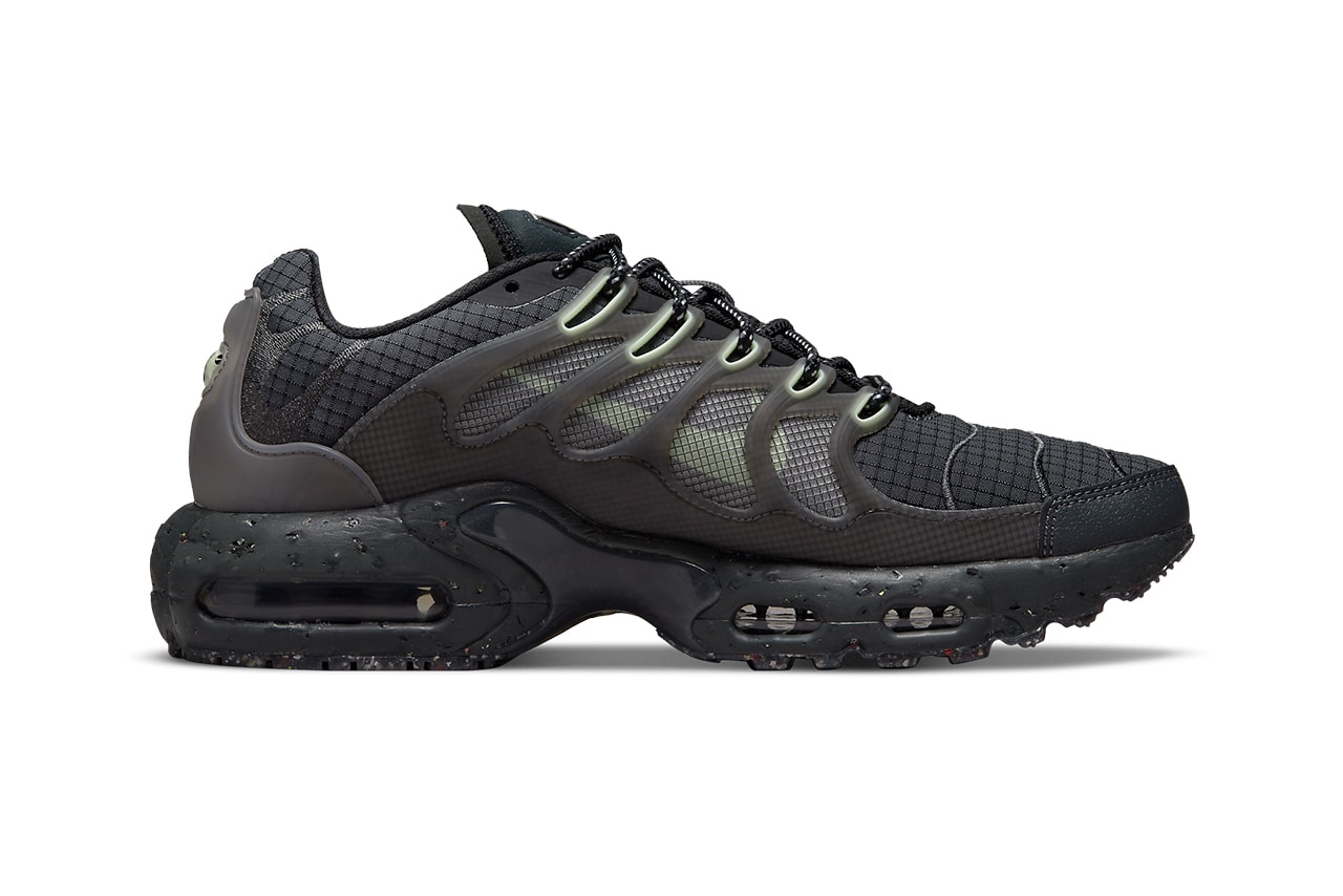 https___hypebeast.com_image_2021_11_nike-air-max-terrascape-plus-black-lime-DC6078-002-release-date-2