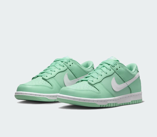 nike-dunk-low-emerald-rise-2